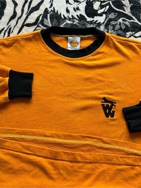 008 - WOLVERHAMPTON WANDERERS FC RETRO LONG SLEEVE SOCCER FOOTBALL JERSEY